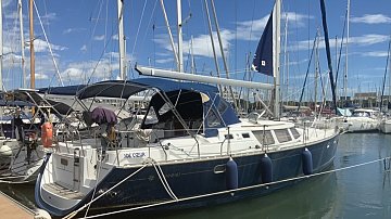 A2M by YES, Port Camargue / Grau-du-roi : SUN ODYSSEY 43 DS