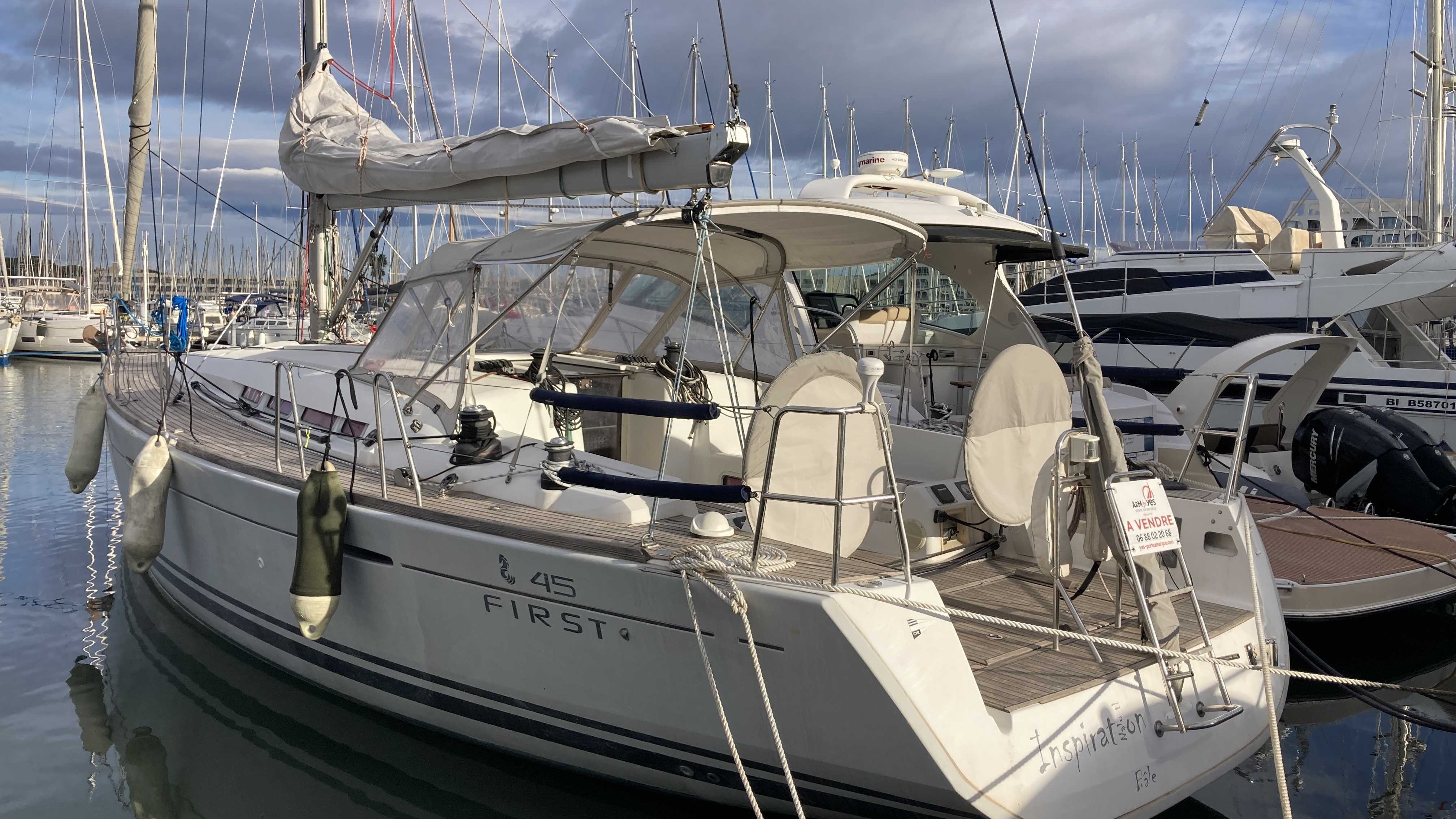 A2M by YES, Port Camargue / Grau-du-roi : FIRST 45